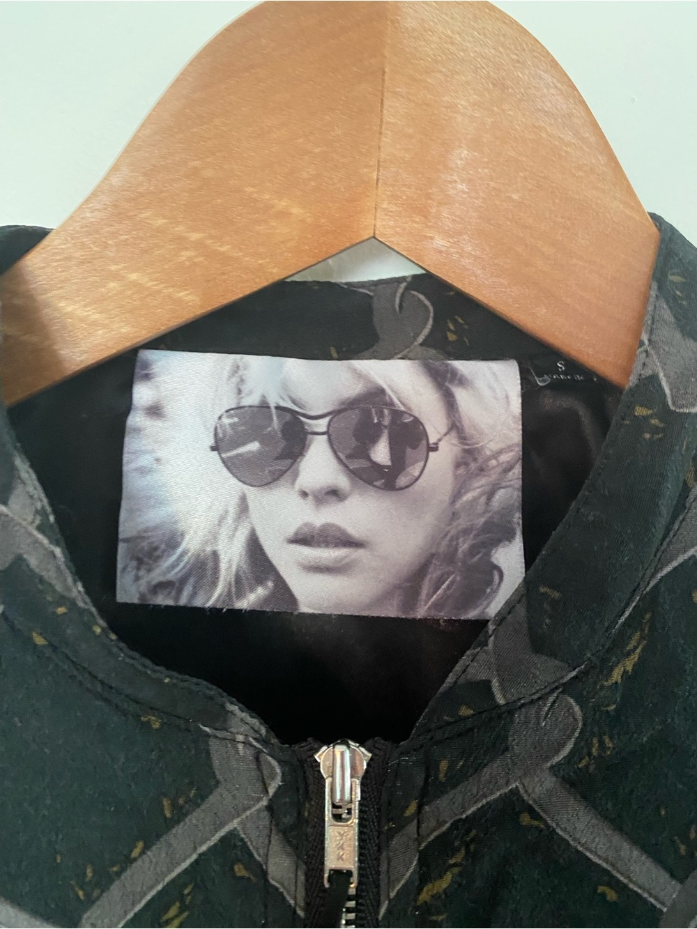 OBEY x Debbie Harry Chainlink Pattern Zip Up Jacket - Picture 3 of 10